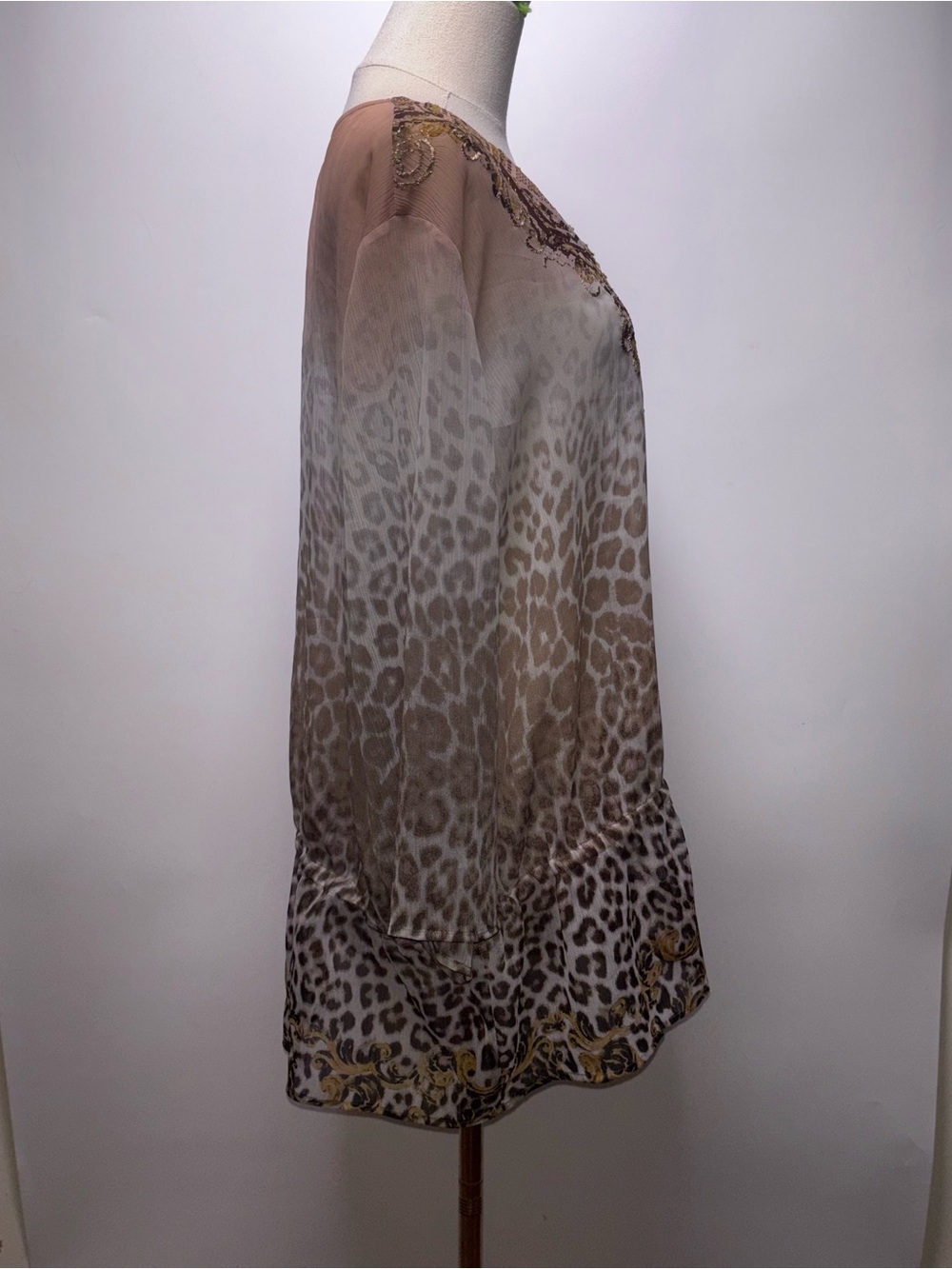 Chico's Animal Print Sequin Top Size 3 = XL - Picture 6 of 9